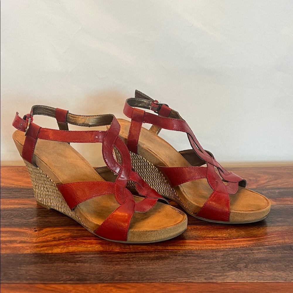 AEROSOLES Red Wedge Sandals